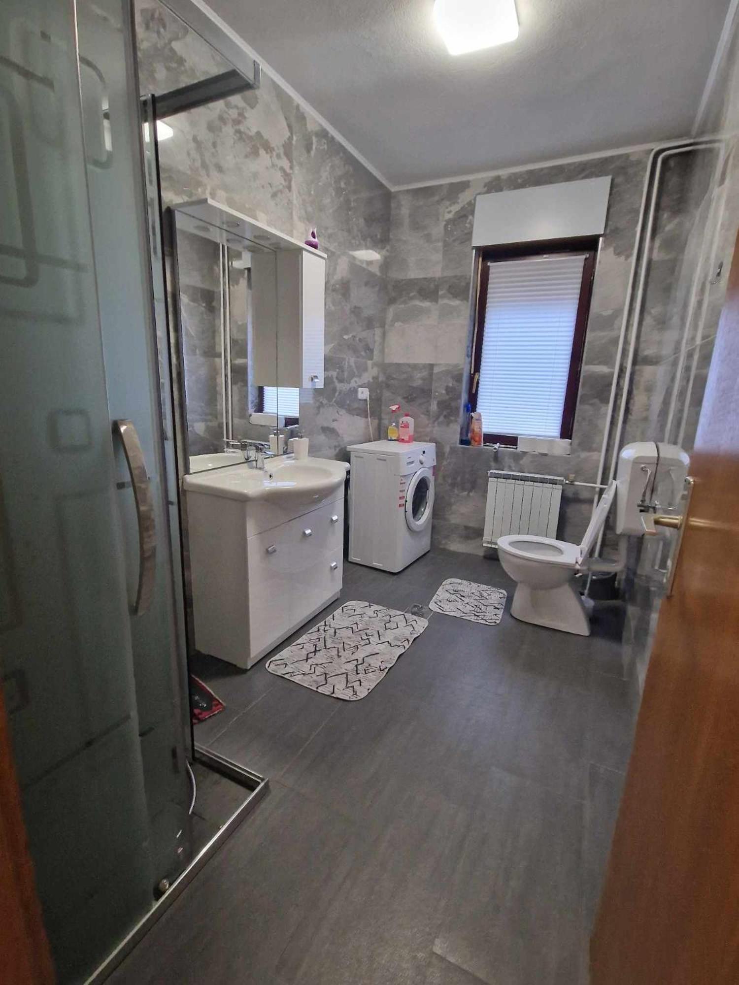 Apartma-Sobe Lejla Vipava Εξωτερικό φωτογραφία