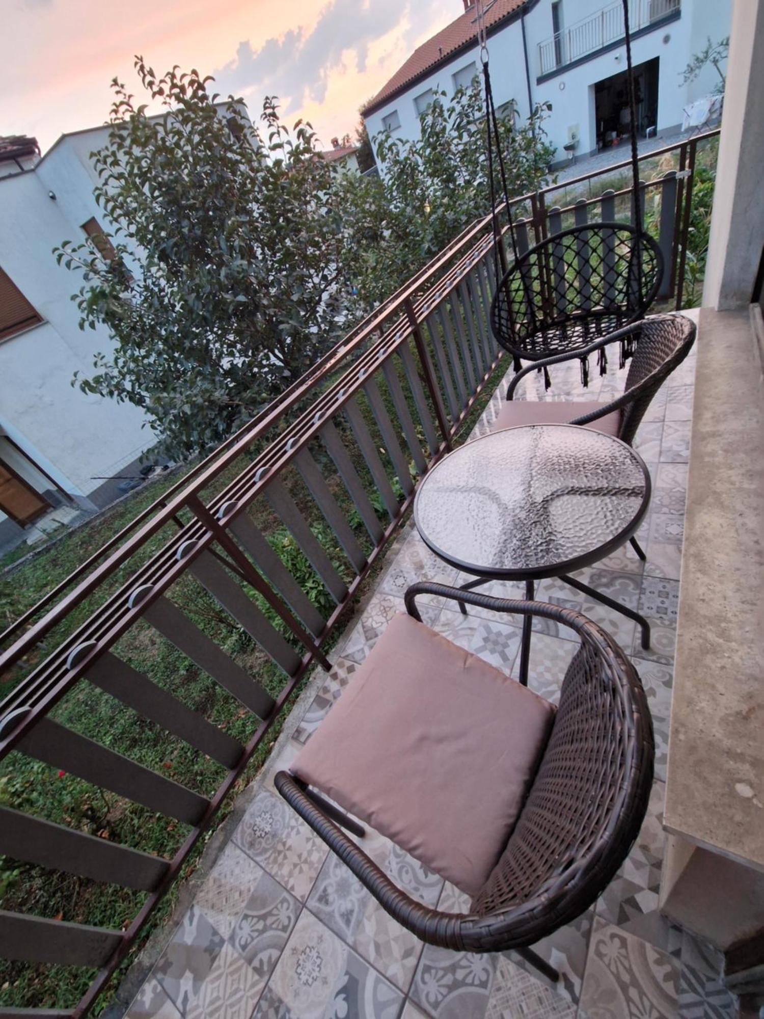 Apartma-Sobe Lejla Vipava Εξωτερικό φωτογραφία