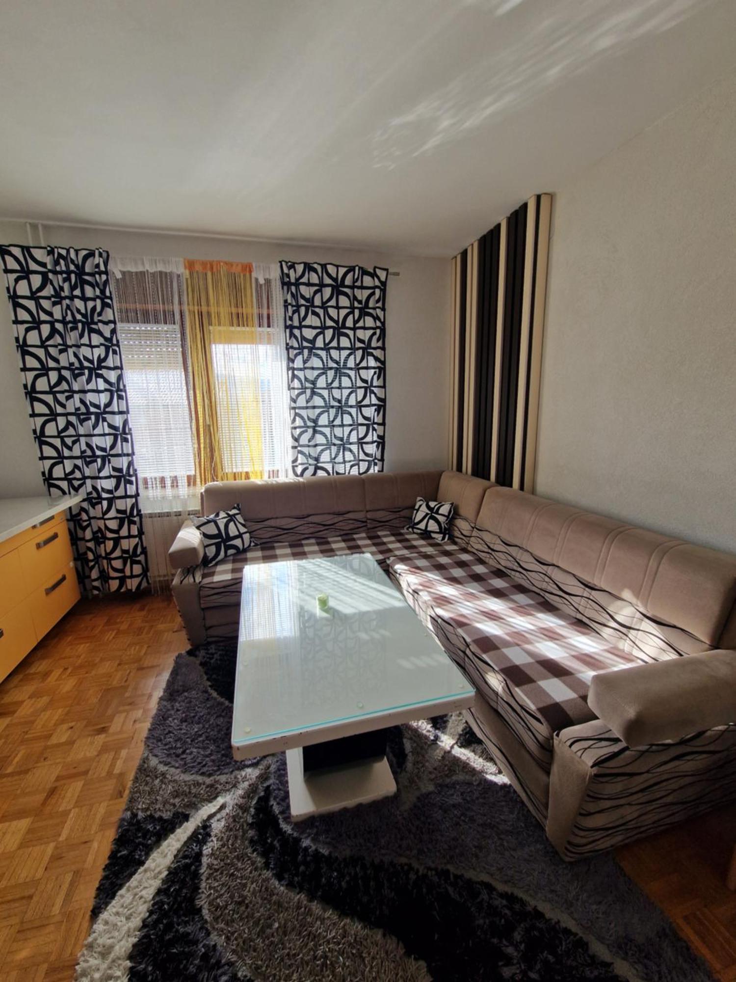 Apartma-Sobe Lejla Vipava Εξωτερικό φωτογραφία